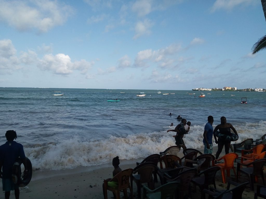 15 Days Highlights of Kenya: Wildlife Safari & Mombasa Beach safari view 4
